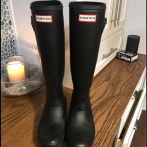 Hunter rain boots!